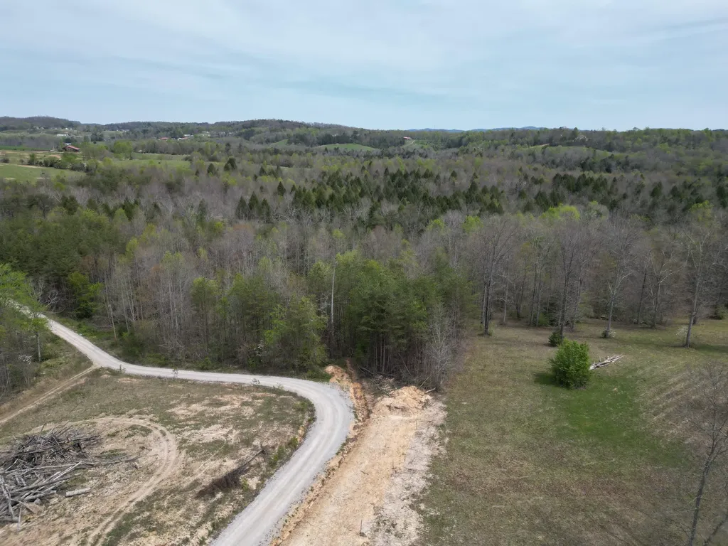 8888 Gibson Lane Williamsburg KY 40769