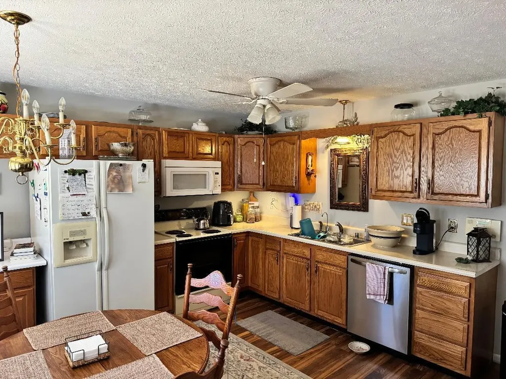 213 Taylorsville Trail Georgetown KY 40324