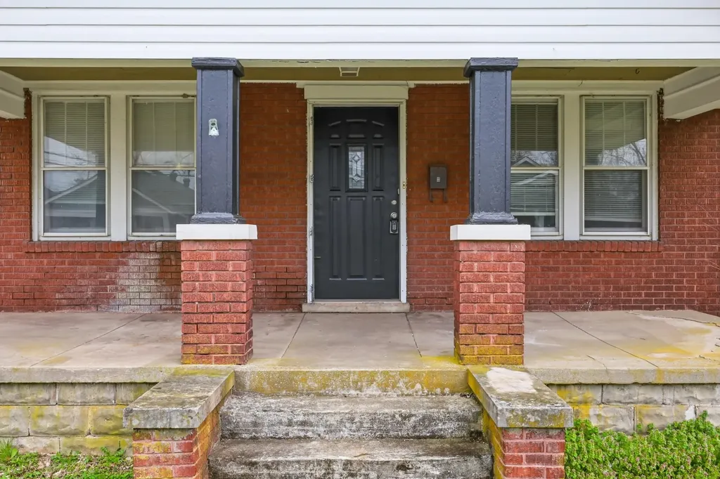 416 Kentucky Court Lexington KY 40502