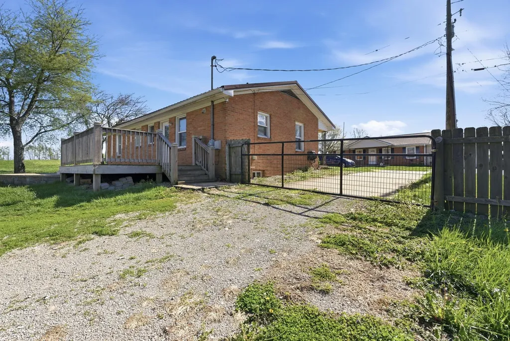158 Riley Street Stamping Ground KY 40379