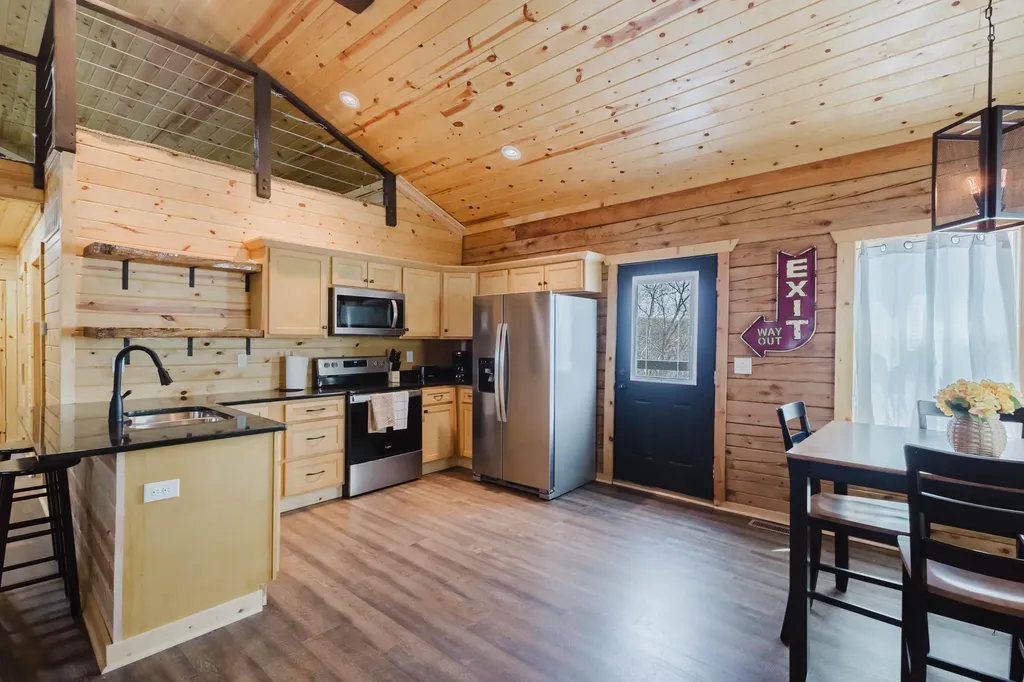 1182 Darrell Randall Road Stanton KY 40380