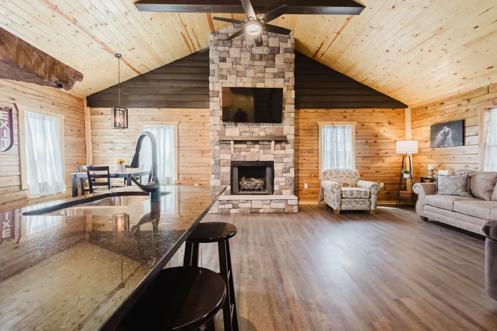 1182 Darrell Randall Road Stanton KY 40380