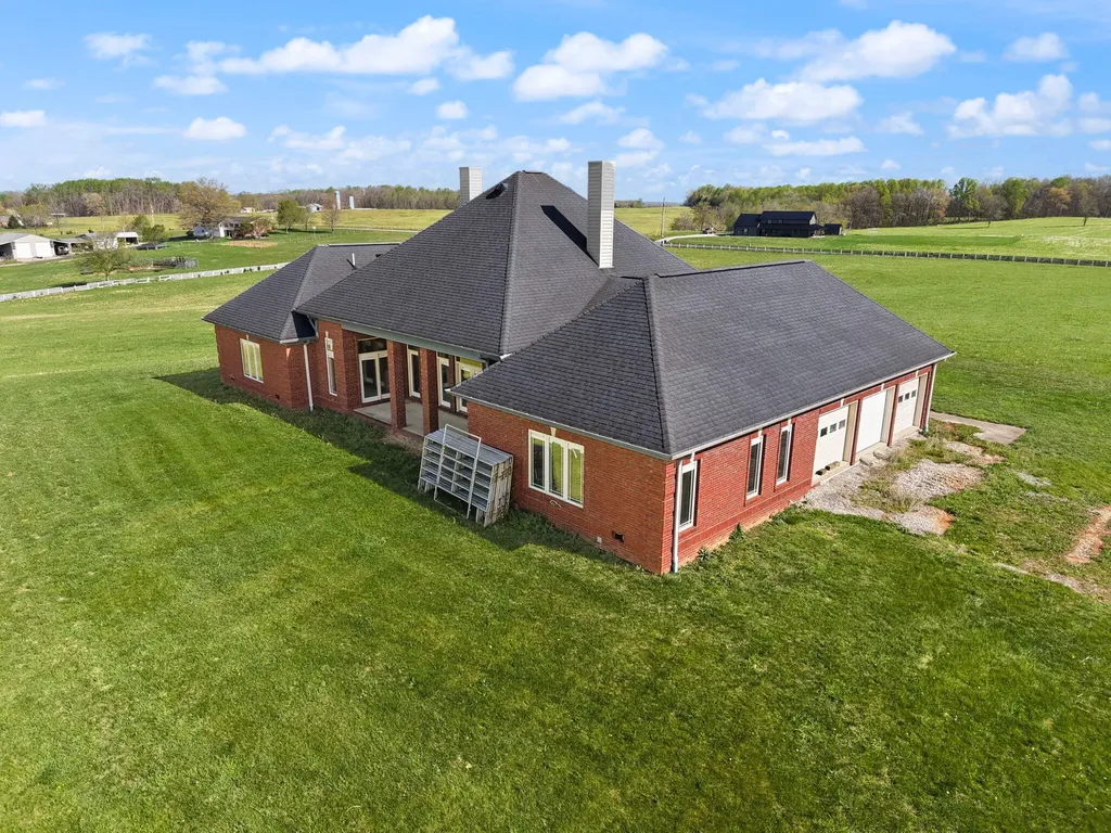 4211 Old Bull Road Eubank KY 42567