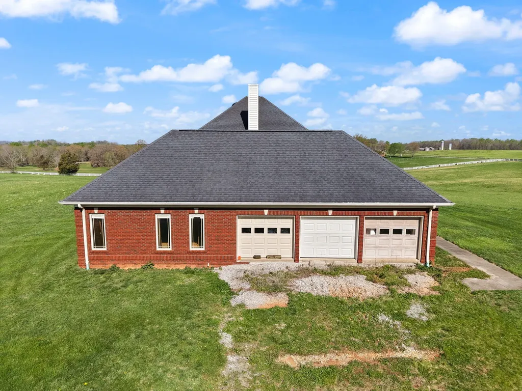 4211 Old Bull Road Eubank KY 42567