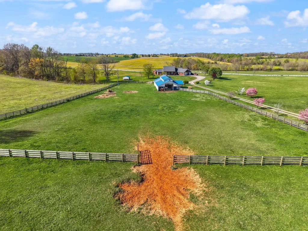 4211 Old Bull Road Eubank KY 42567