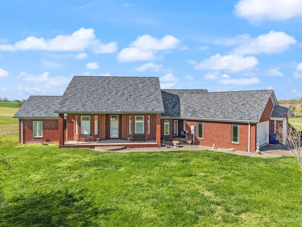 4211 Old Bull Road Eubank KY 42567