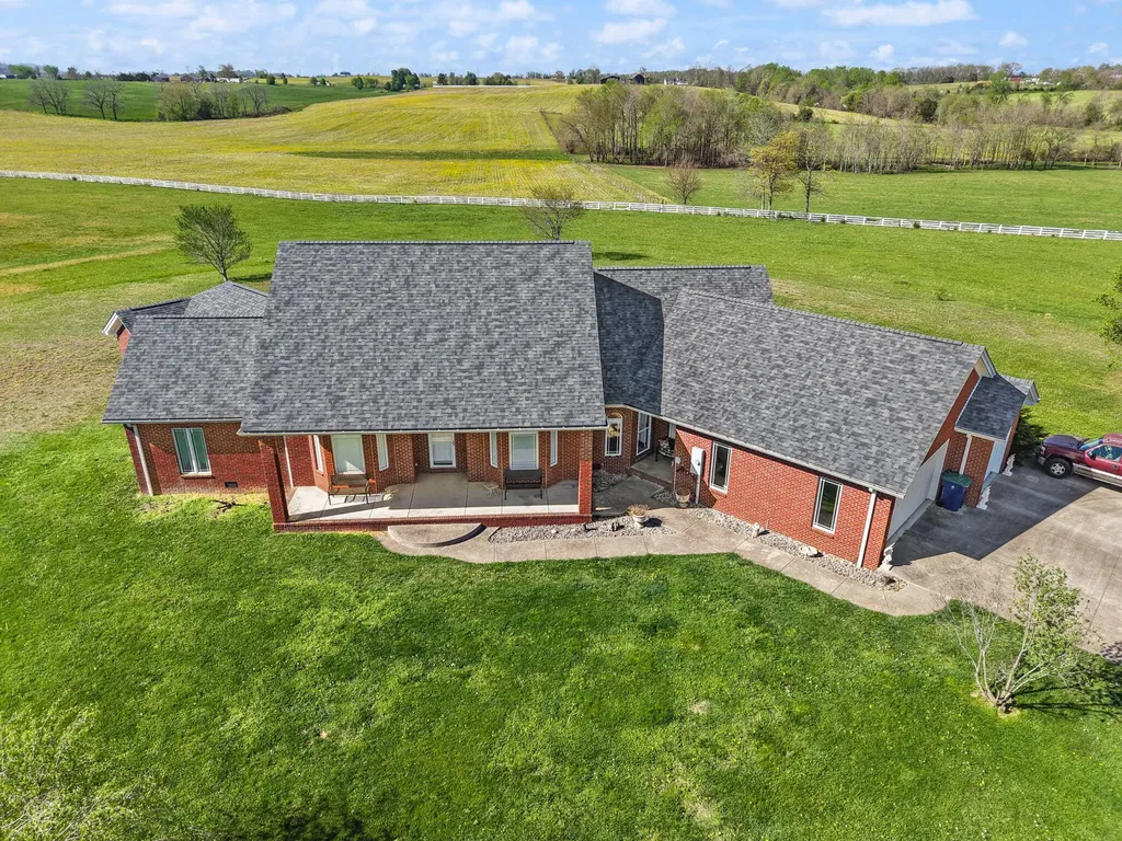 4211 Old Bull Road Eubank KY 42567
