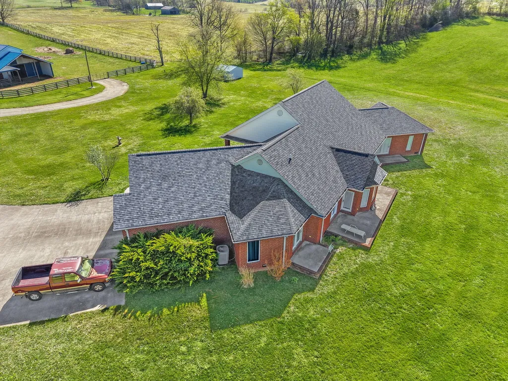4211 Old Bull Road Eubank KY 42567