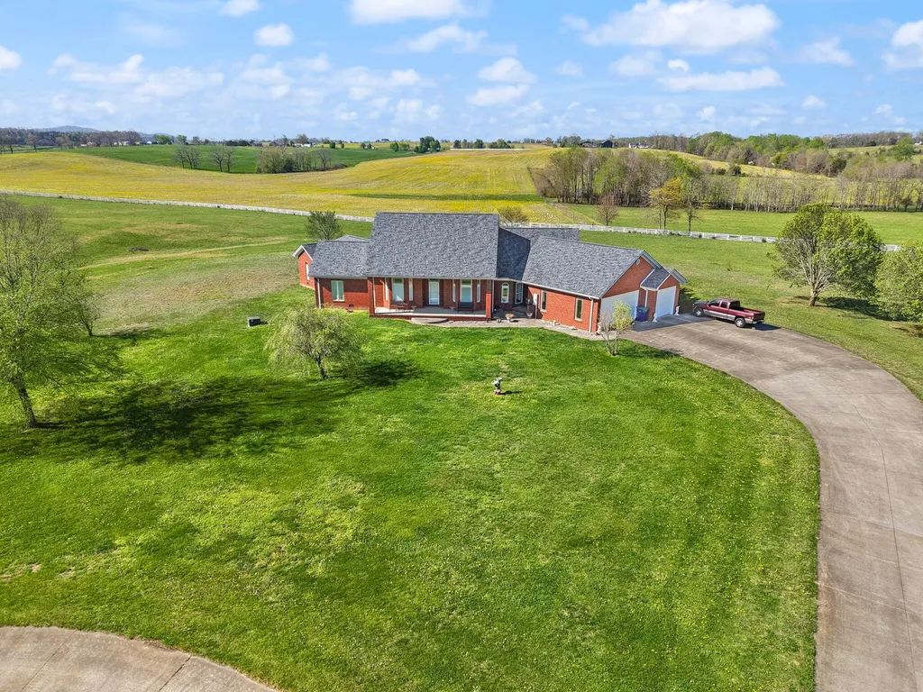 4211 Old Bull Road Eubank KY 42567