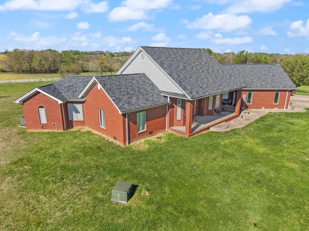 4211 Old Bull Road Eubank KY 42567