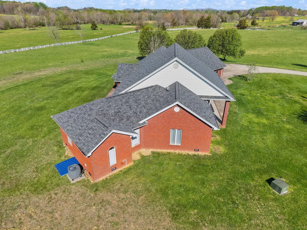 4211 Old Bull Road Eubank KY 42567