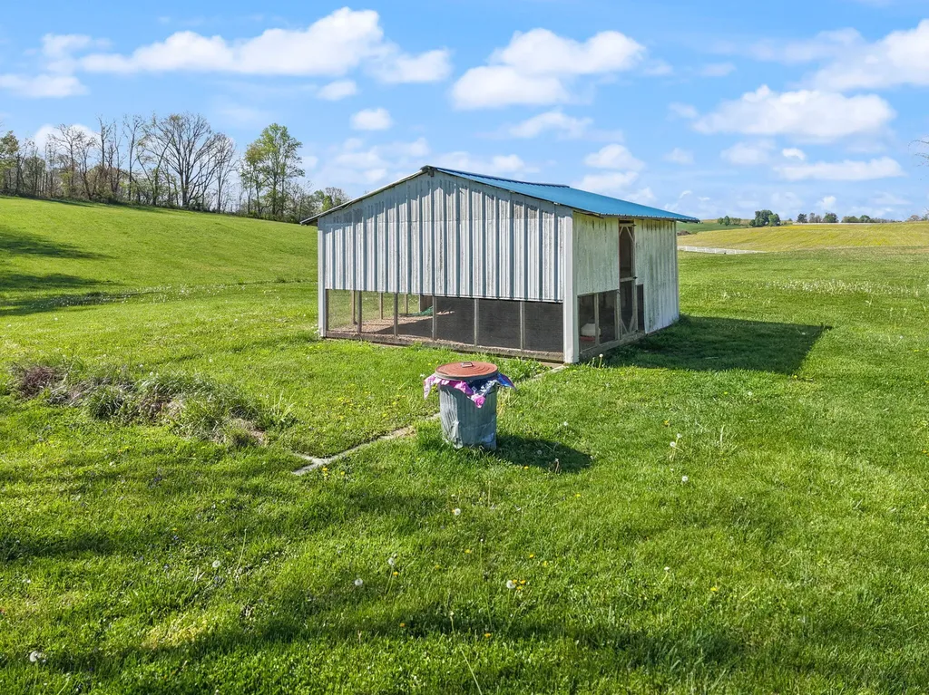 4211 Old Bull Road Eubank KY 42567