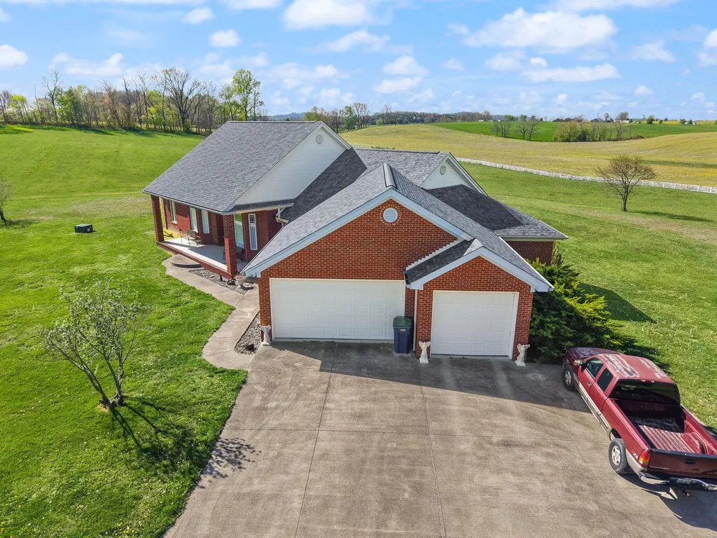 4211 Old Bull Road Eubank KY 42567