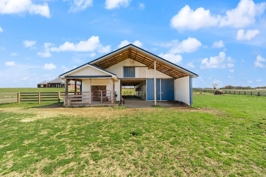4211 Old Bull Road Eubank KY 42567