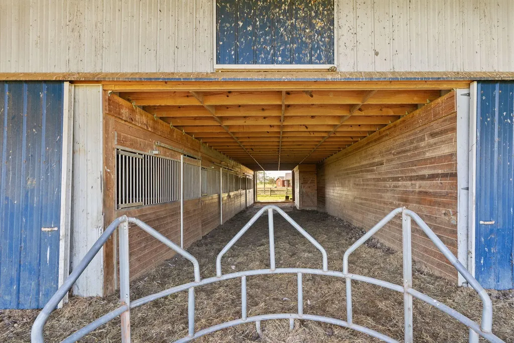 4211 Old Bull Road Eubank KY 42567