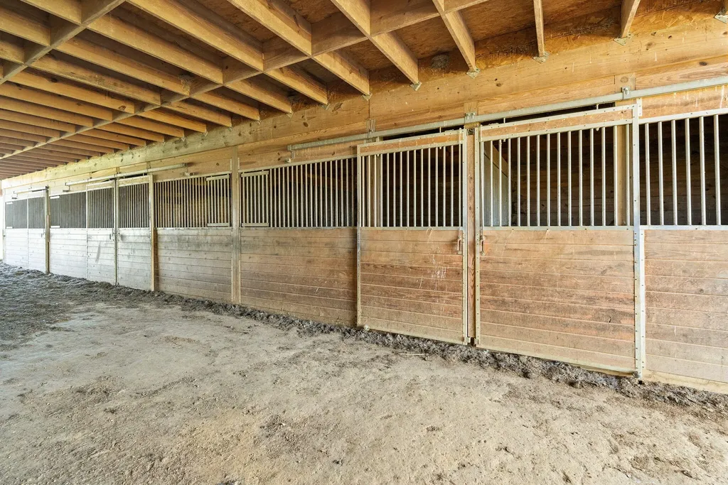 4211 Old Bull Road Eubank KY 42567