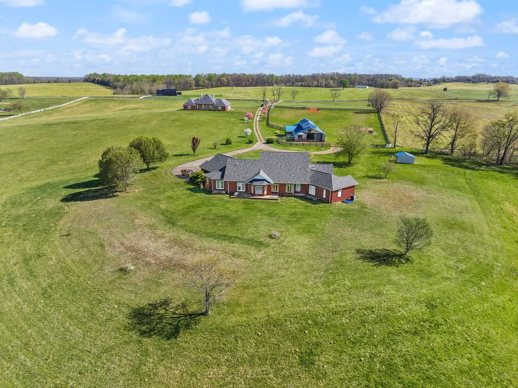 4211 Old Bull Road Eubank KY 42567