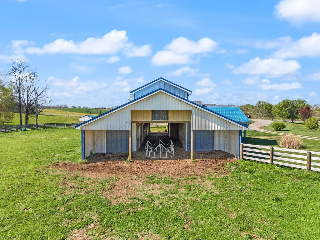 4211 Old Bull Road Eubank KY 42567