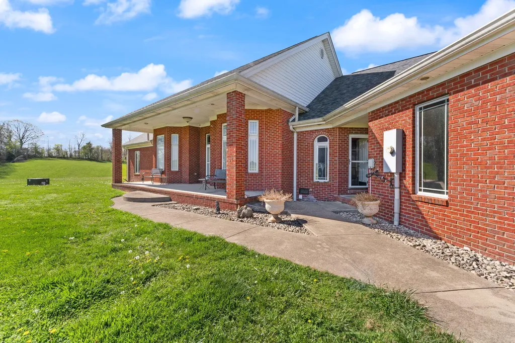 4211 Old Bull Road Eubank KY 42567