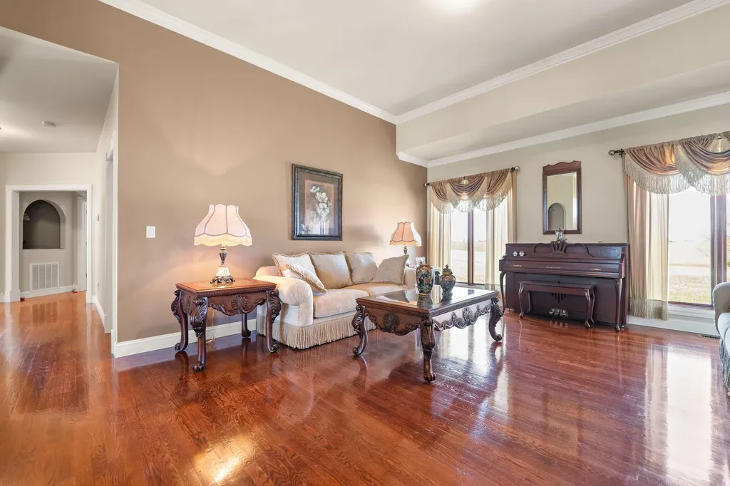 4211 Old Bull Road Eubank KY 42567
