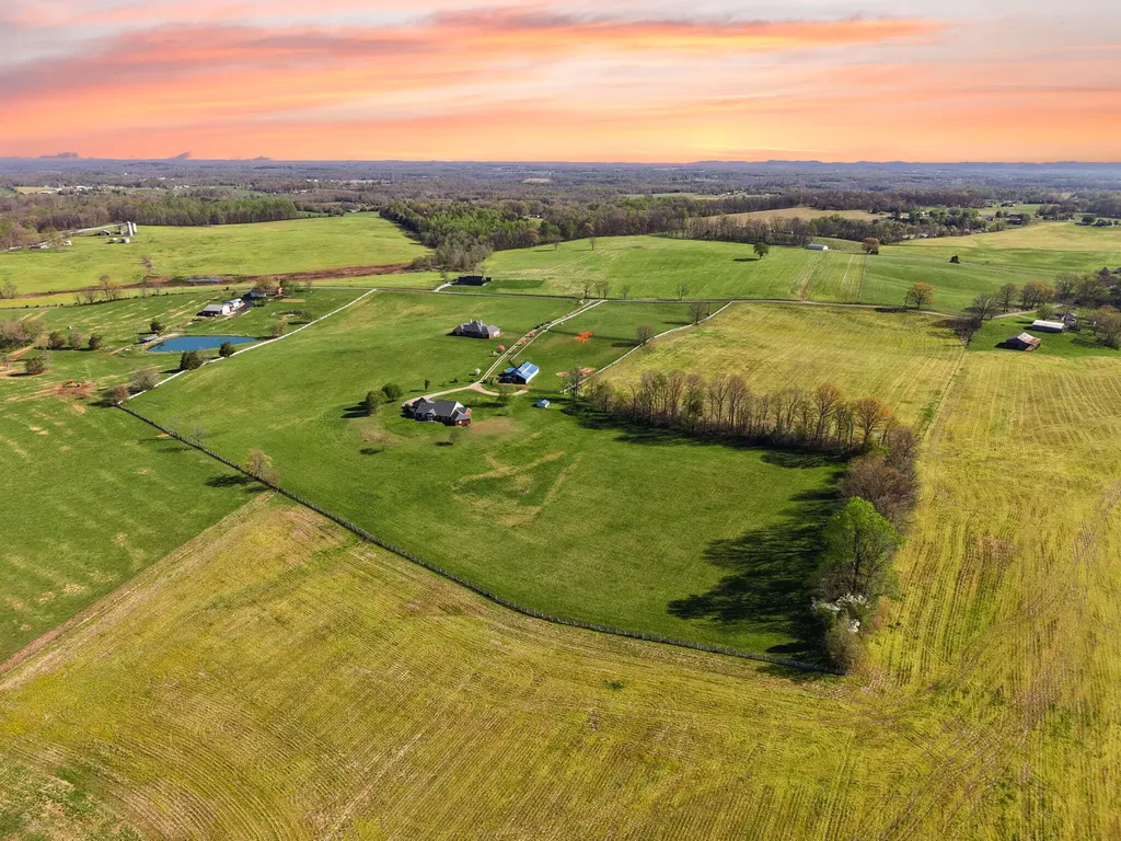 4211 Old Bull Road Eubank KY 42567