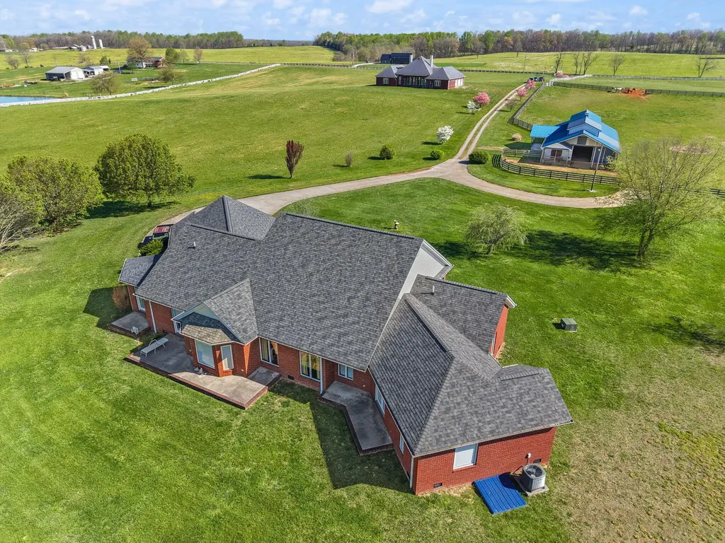 4211 Old Bull Road Eubank KY 42567