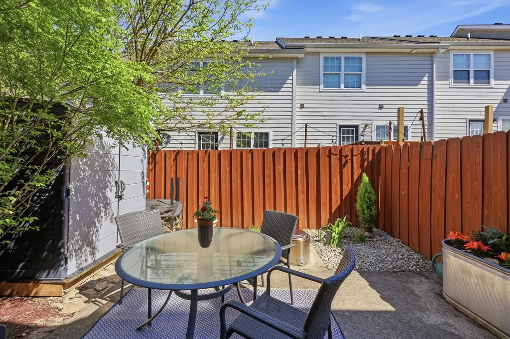 1145 Appian Crossing Way Lexington KY 40517