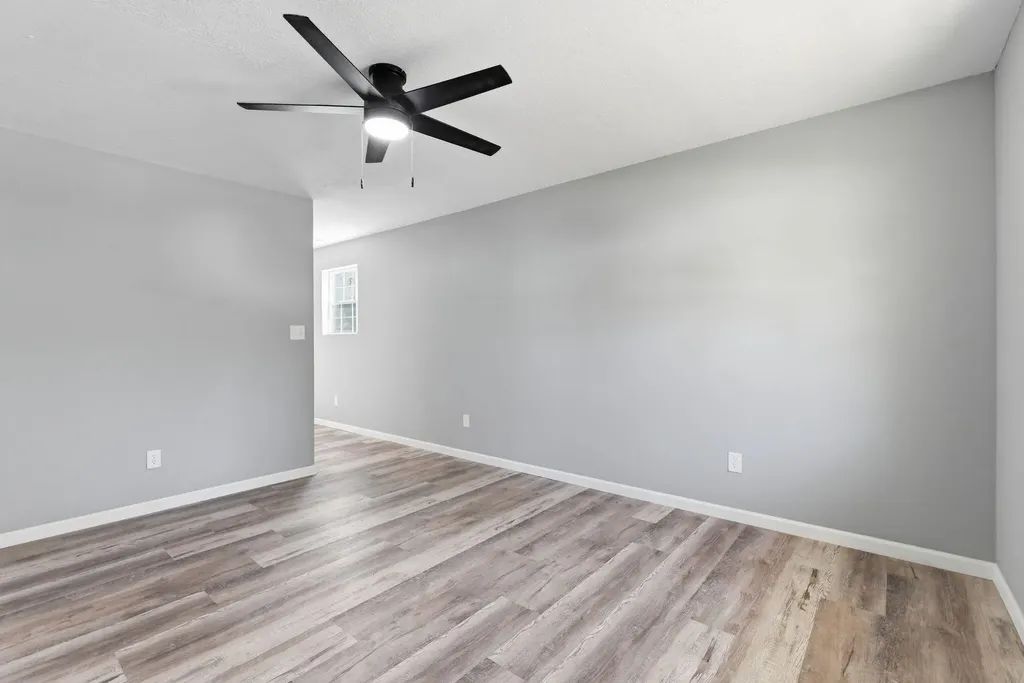206 Dinsmore Street Berea KY 40403