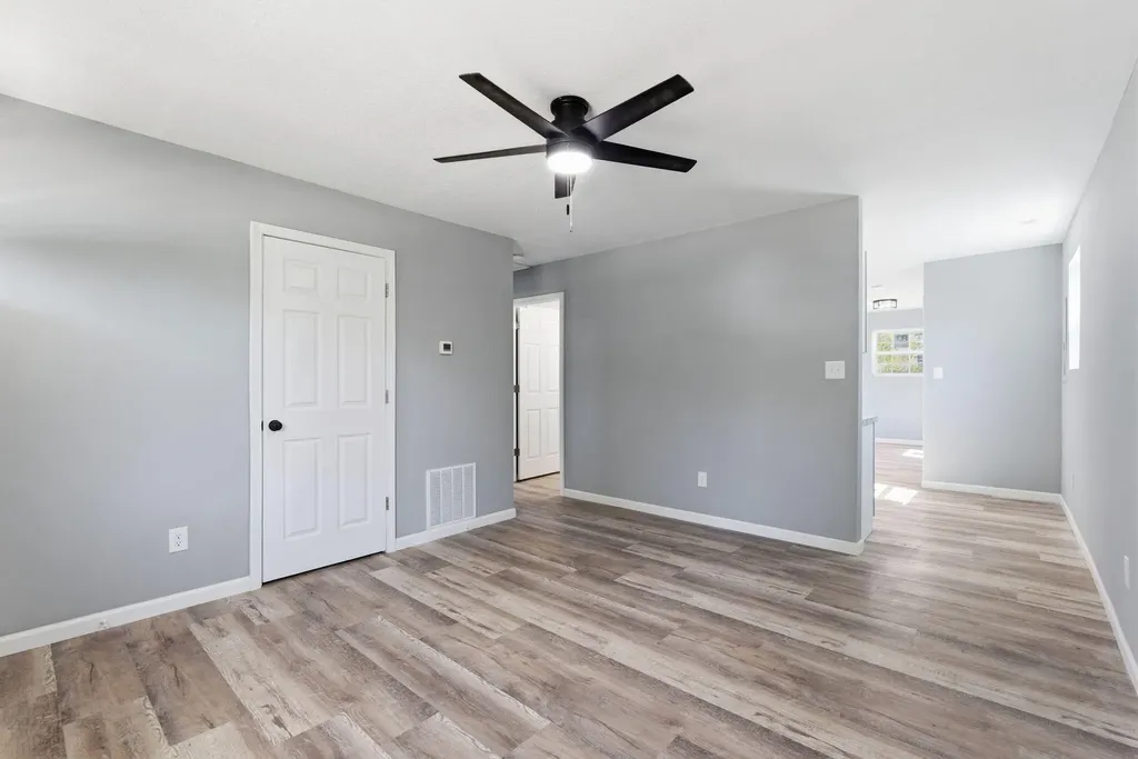 206 Dinsmore Street Berea KY 40403