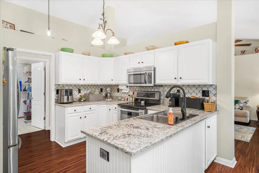 2945 Summerfield Drive Lexington KY 40511