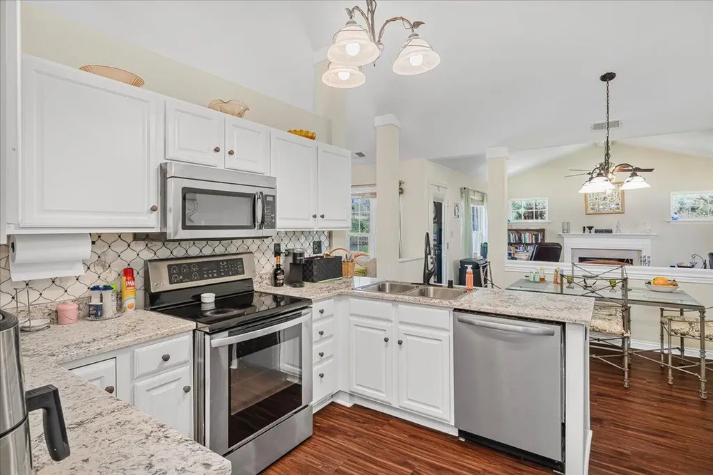 2945 Summerfield Drive Lexington KY 40511