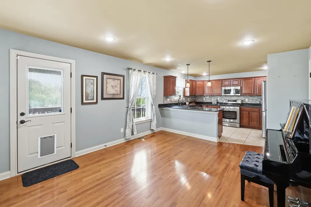 329 Sydney Way Richmond KY 40475