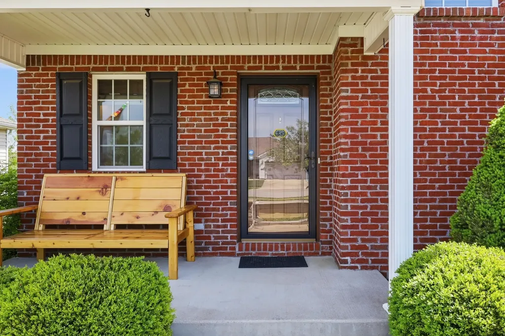 329 Sydney Way Richmond KY 40475