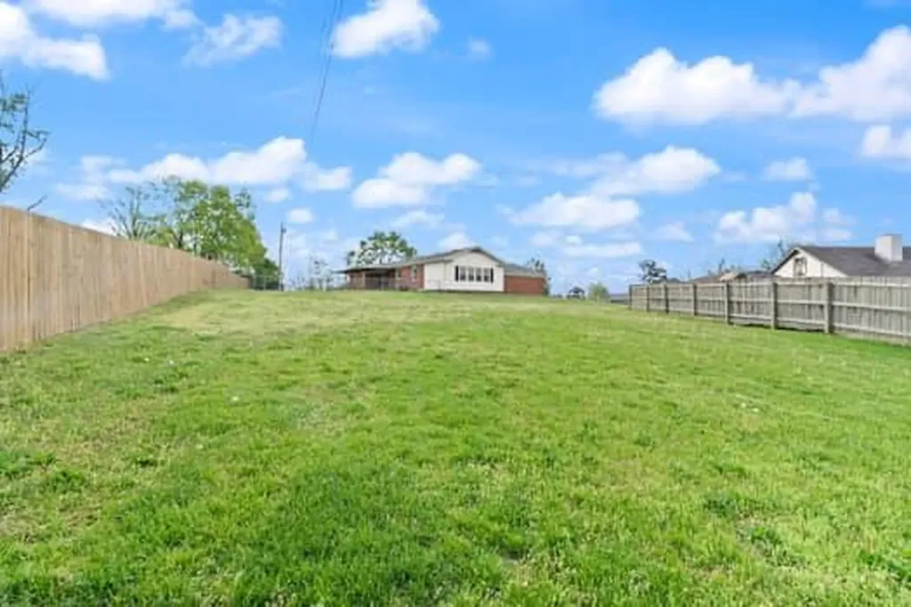 101 Holly Hill Circle Nicholasville KY 40356
