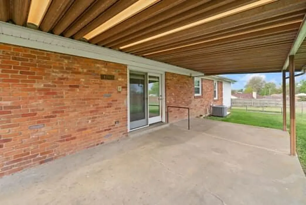 101 Holly Hill Circle Nicholasville KY 40356