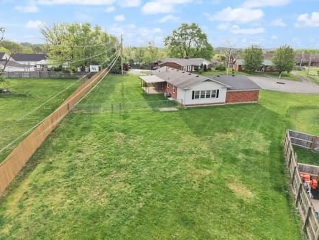 101 Holly Hill Circle Nicholasville KY 40356