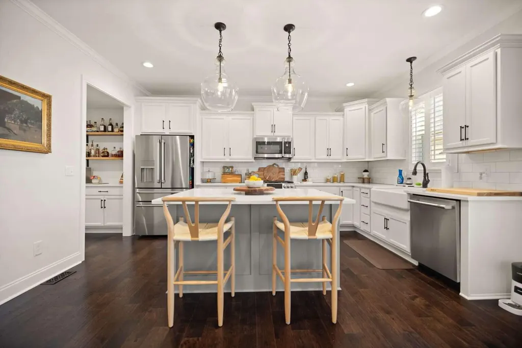 1925 Tidewater Flat Lexington KY 40509