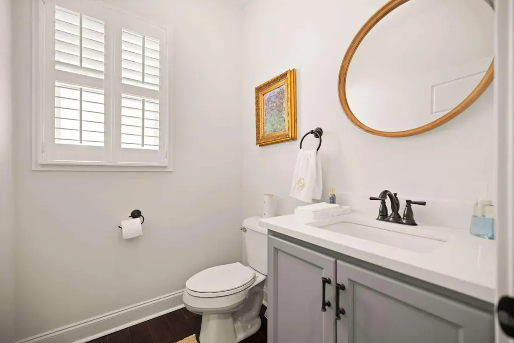 1925 Tidewater Flat Lexington KY 40509