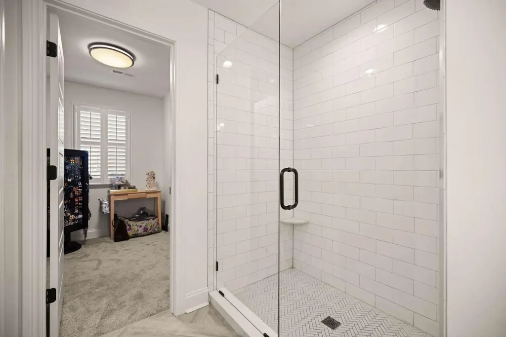 1925 Tidewater Flat Lexington KY 40509