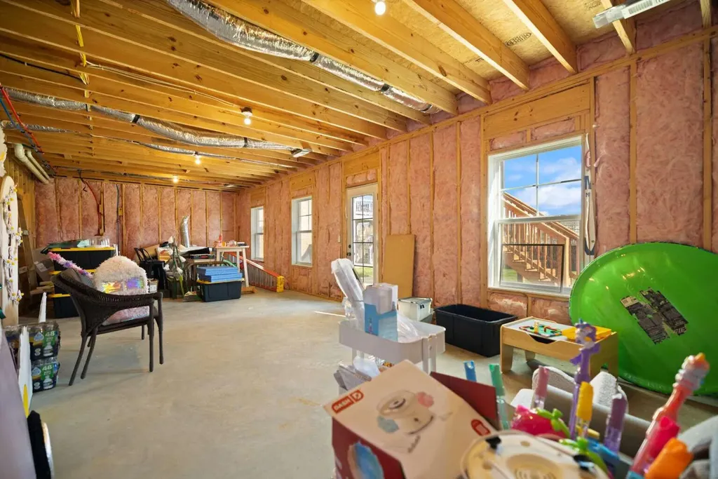 1925 Tidewater Flat Lexington KY 40509