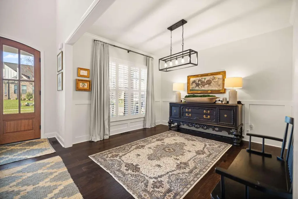 1925 Tidewater Flat Lexington KY 40509