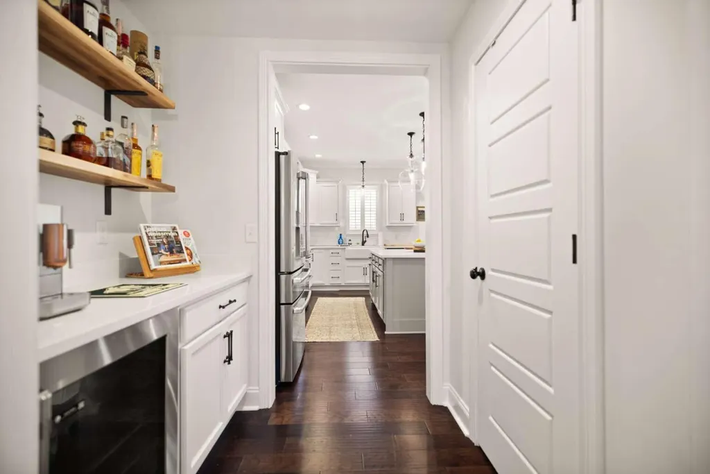 1925 Tidewater Flat Lexington KY 40509
