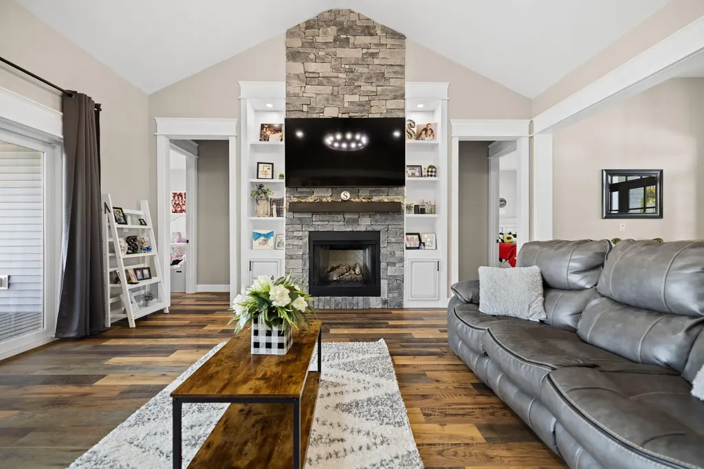 131 Buck Run Road Hustonville KY 40437
