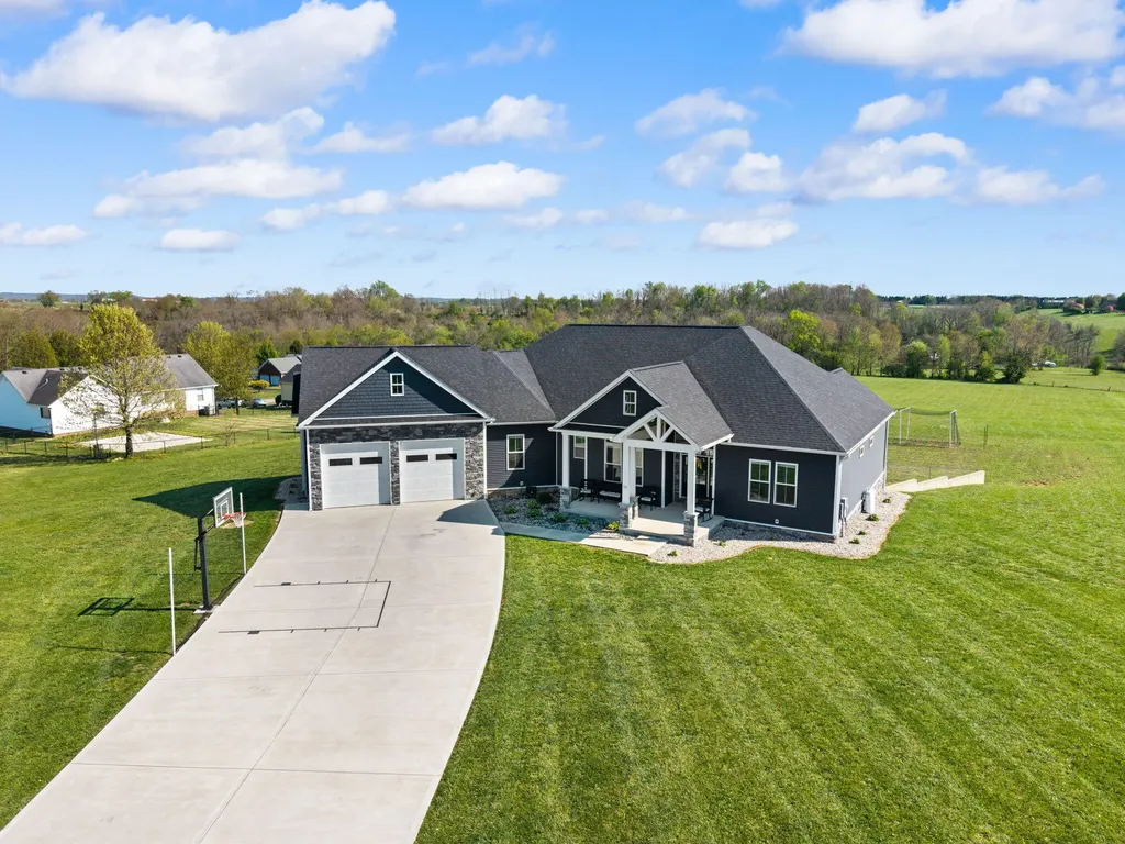 131 Buck Run Road Hustonville KY 40437