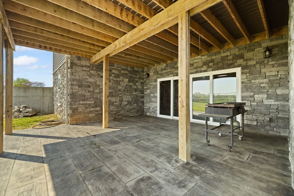131 Buck Run Road Hustonville KY 40437
