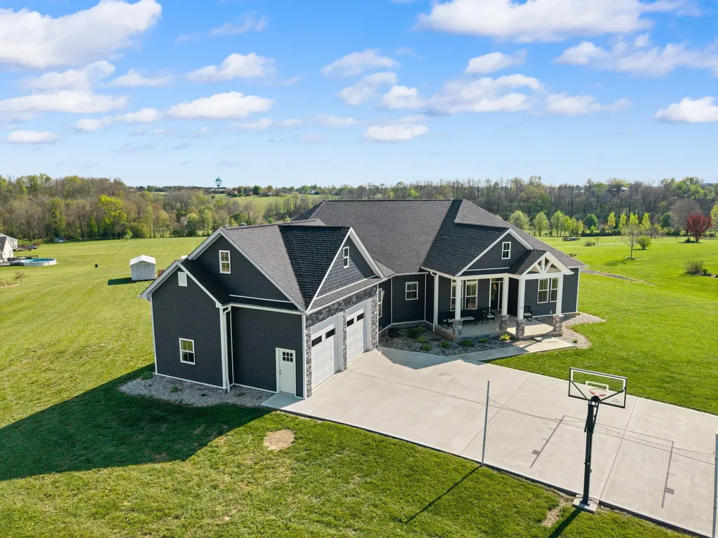131 Buck Run Road Hustonville KY 40437