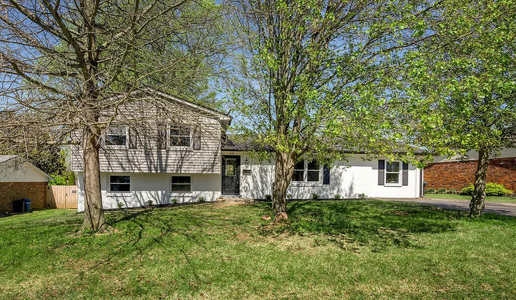 310 Esperanza Drive Frankfort KY 40601