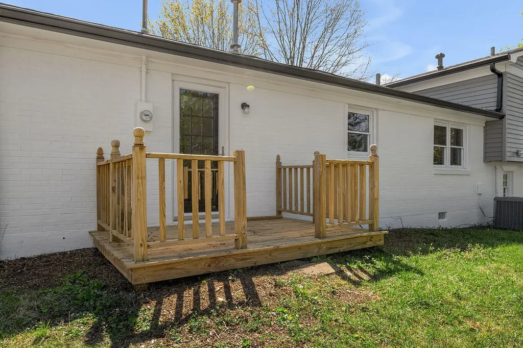 310 Esperanza Drive Frankfort KY 40601