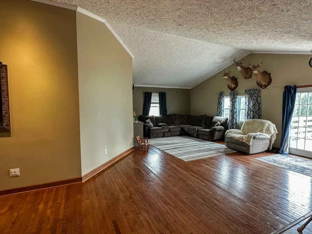 569 E Ridge Road Richmond KY 40475