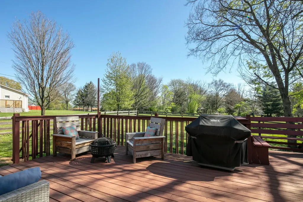 2812 Adios Court Lexington KY 40511